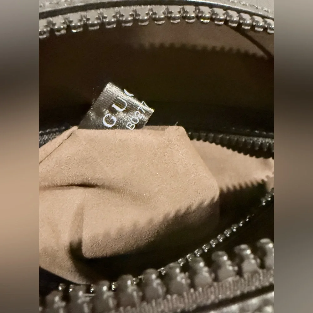 Gucci GG Supreme Small Backpack - Picture 14 of 16